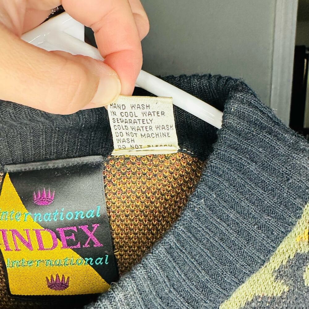 Vintage International Index Acrylic Black & Gold Funky Pattern Sweater Size S - Picture 8 of 9